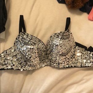 Sequence bra